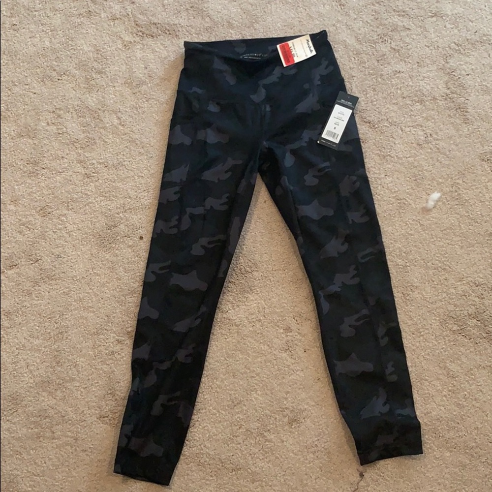 Camo cropped leggings